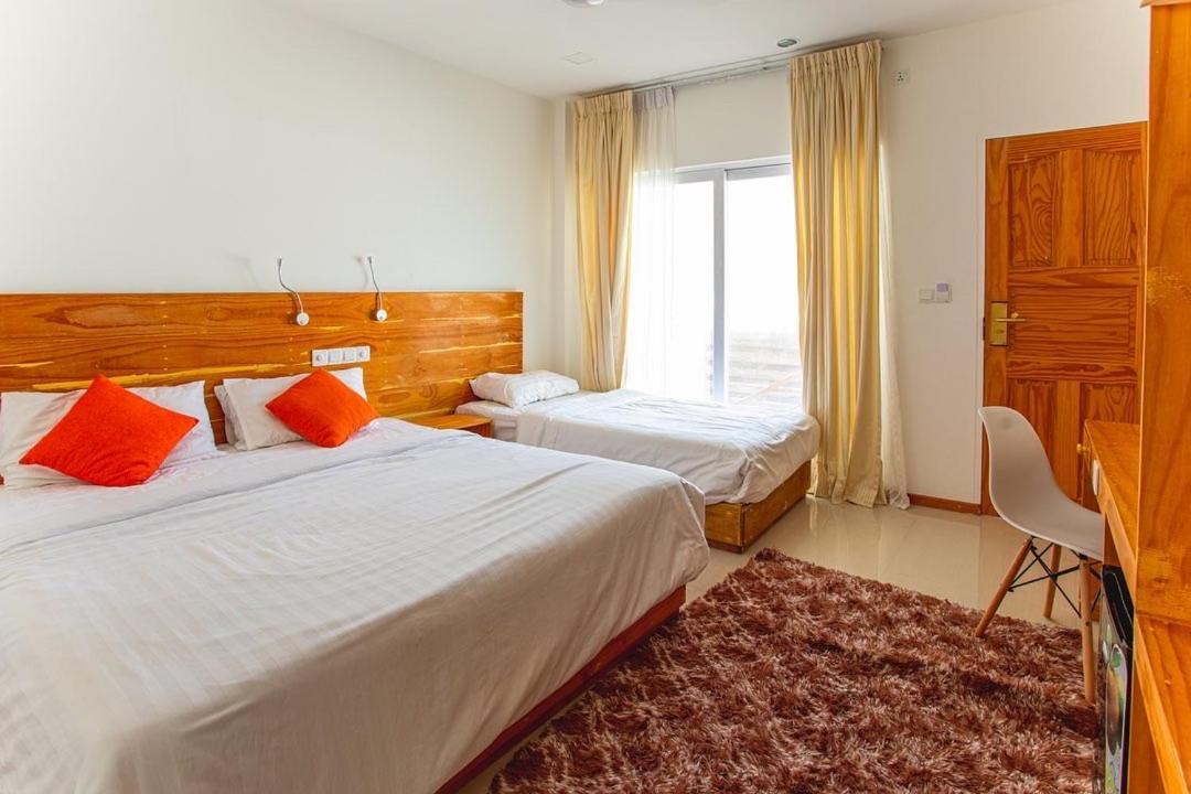 Alaika Maafushi Hotel ภายนอก รูปภาพ