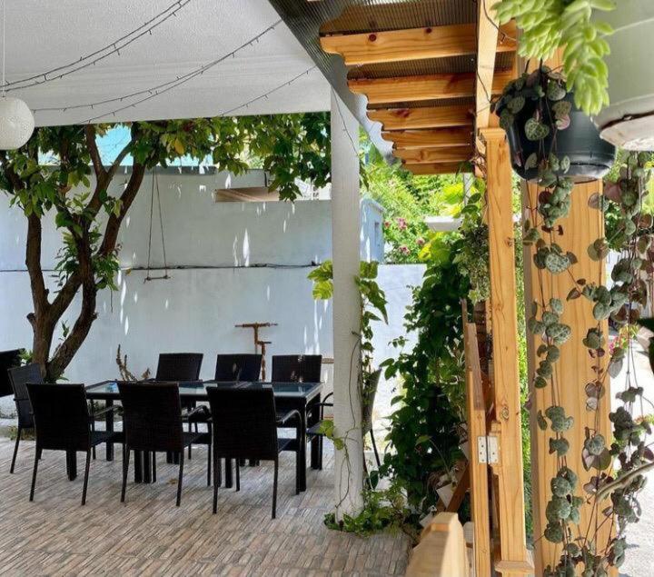 Alaika Maafushi Hotel ภายนอก รูปภาพ